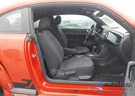 2016 Volkswagen Beetle 1.8T S из США, поврежденный, VIN 3VWF07AT3GM626660